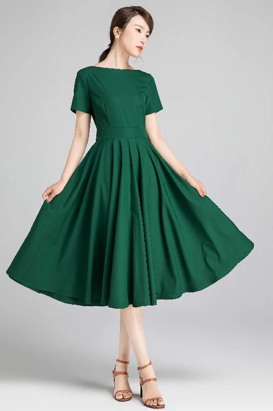 Green fit and flare summer linen dress with pockets 2337