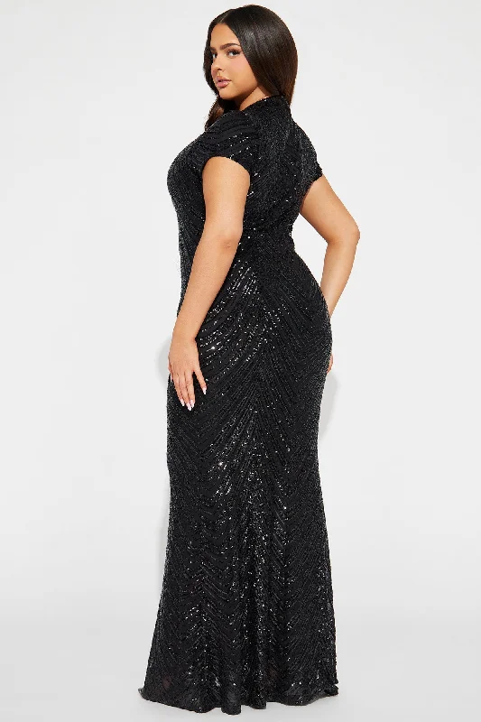 Meet On The Dancefloor Sequin Maxi Dress - Black