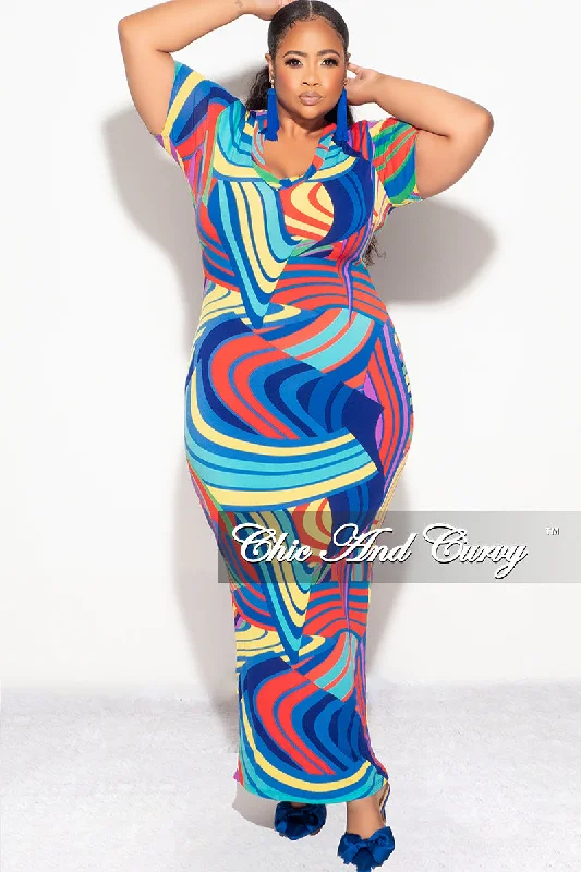 Final Sale Plus Size Midi Dress with Back Slit in Multi Color Print